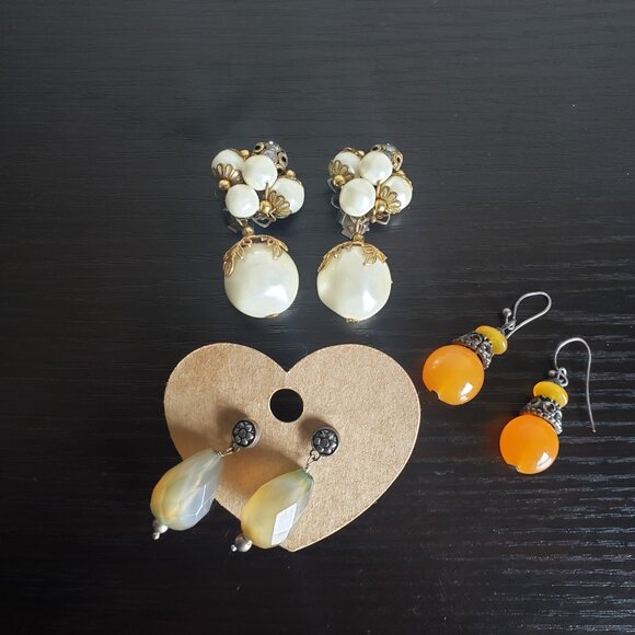 Lot 3 Pairs of Vintage Earrings Clip On and Pierced - Picture 2 of 10